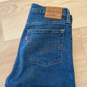 Levi's Wedgie Straight Blue Size 25